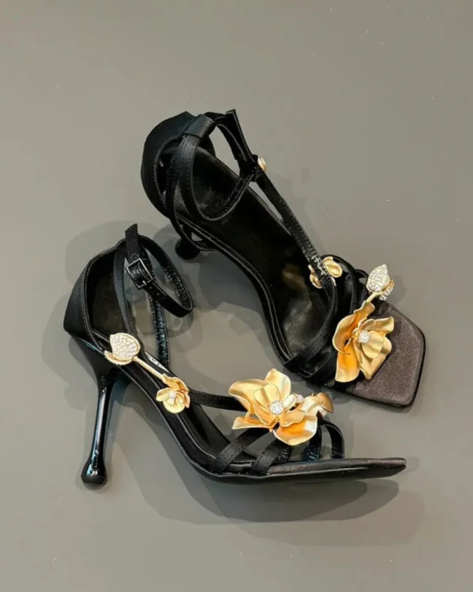 Gabby – T-strap design – Orchid-embellished stiletto heels