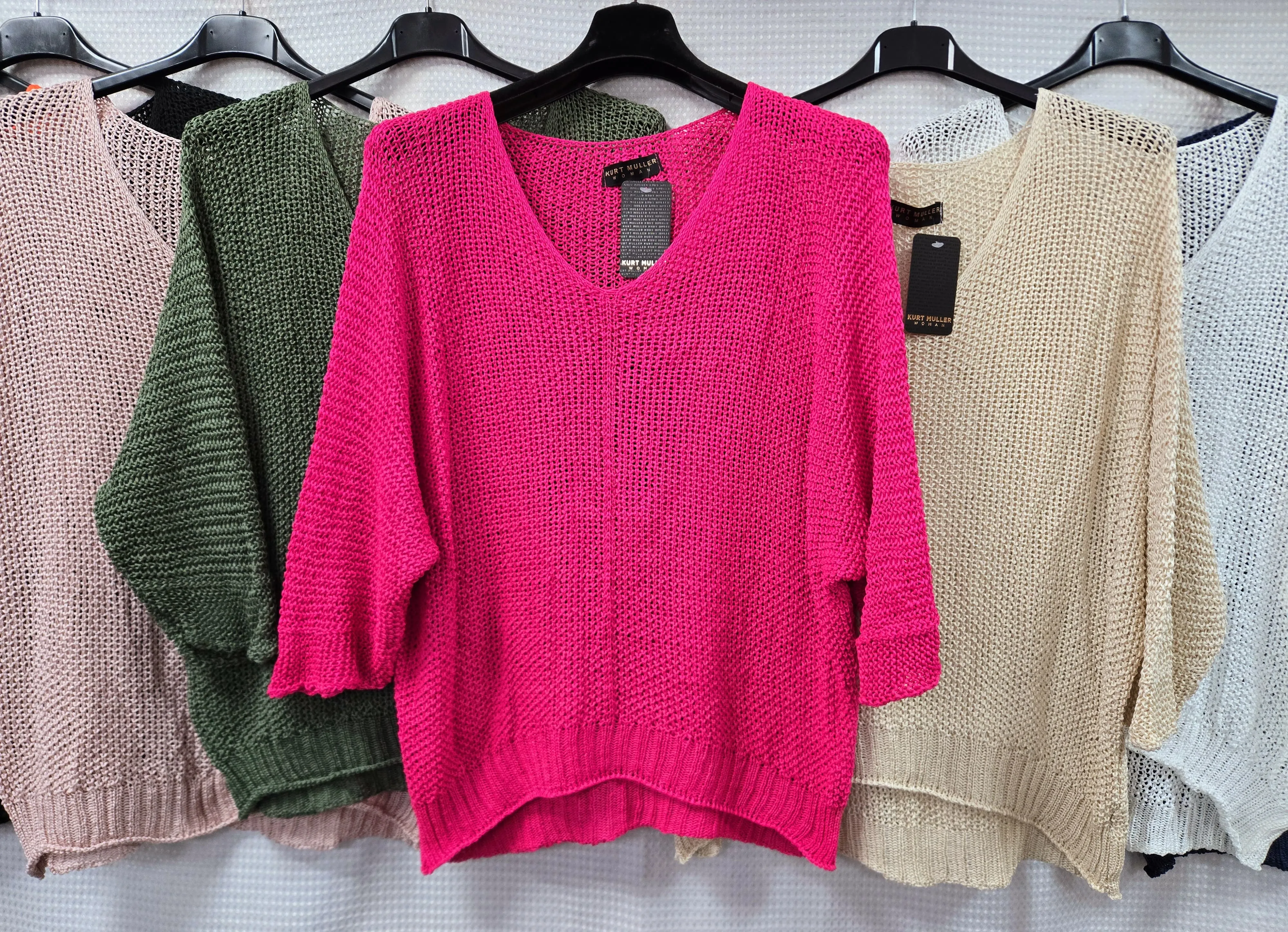 V High Low Mesh Knit